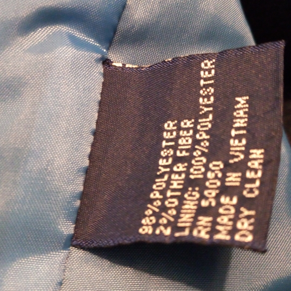 Jones Wear Suit. Sz 12 Black W/ Blue Pin Stripe Blazer, 3 button - Picture 11 of 11